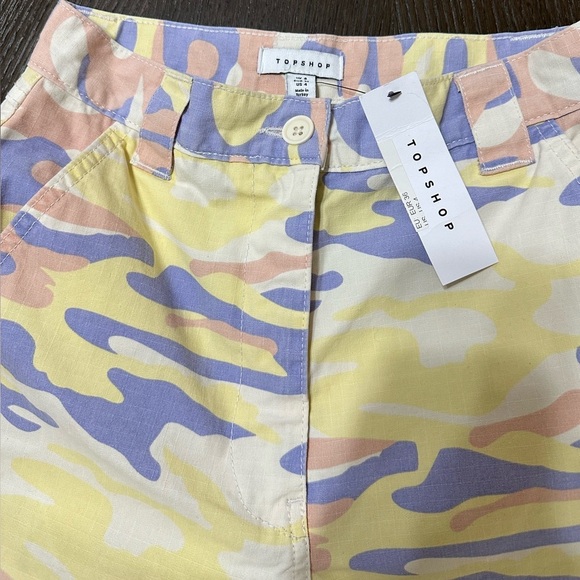NWT‎ Topshop Pastel Camo High Waist Wide Leg Jeans, US 4 - Picture 5 of 16